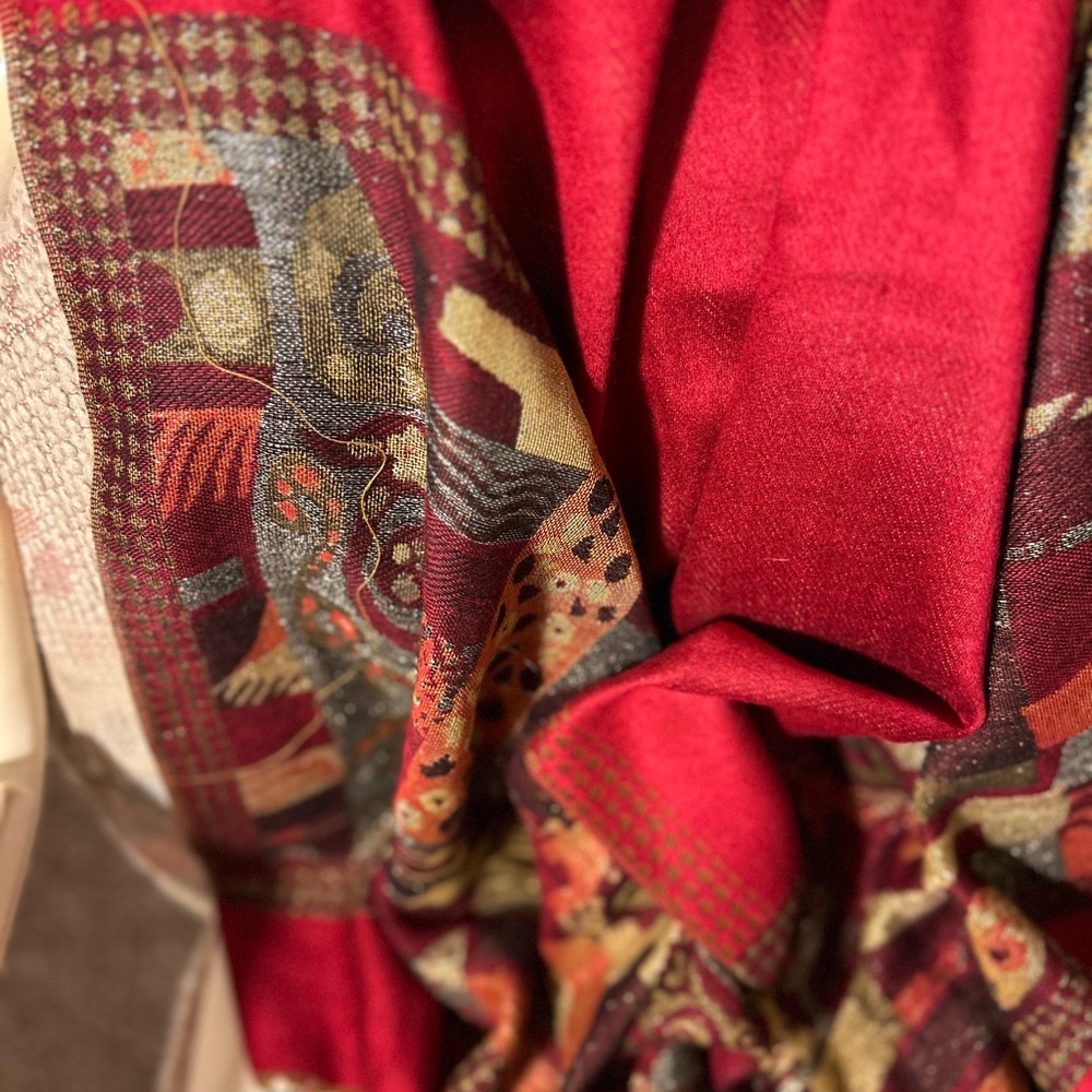 Pashima Patchwork Patterned Red Scarf With Fringe - image 4